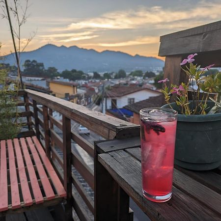 Casa Satoshi Hostel San Cristobal de las Casas Ngoại thất bức ảnh
